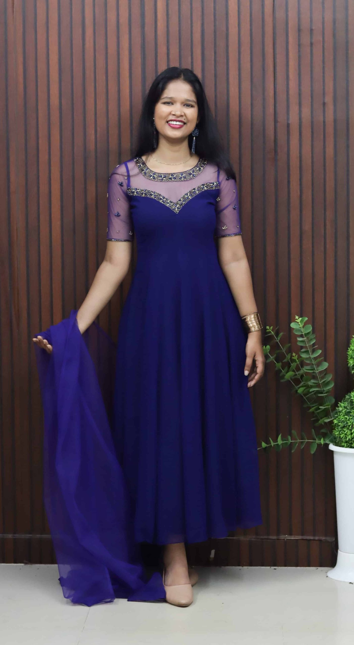 IMG_9841.jpg (1) Elegant Panel Cut Kurti with Dhupatta - Image 1