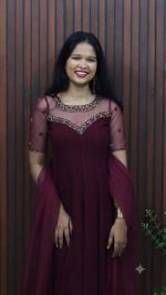 Elegant Panel Cut Kurti with Dhupatta - Image 5