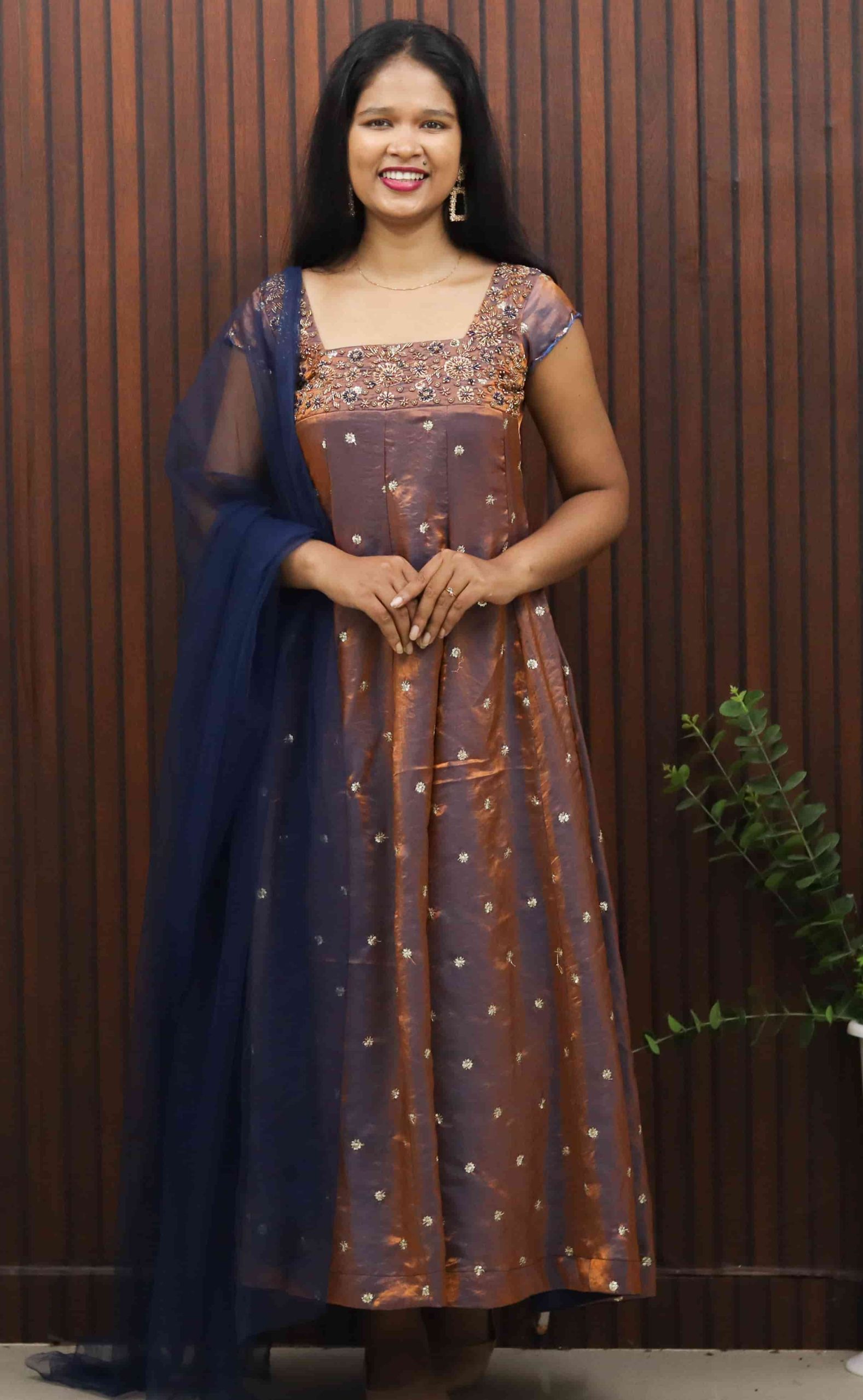 IMG_0395 (1).jpg (1) Elegant Panel Cut Kurti with Dupatta - Image 1