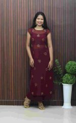 Elegant Three-Piece Set – Crop Top, Bottom & Worked Overcoat - Image 3