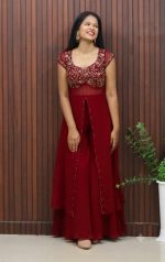 Elegant Handworked Three-Piece Set - Image 6
