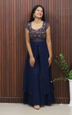 Elegant Handworked Three-Piece Set - Image 4